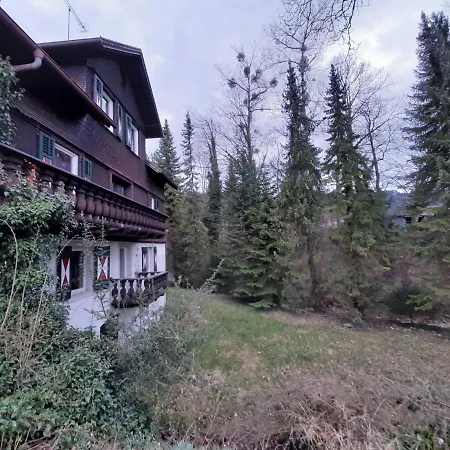 Countryside In With Garden *